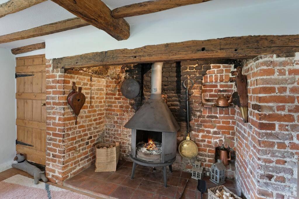 Local Walks Pub Gardens Pet Friendly Landscaped Gardens And Free Private Parking Doddington (Kent) Exterior foto