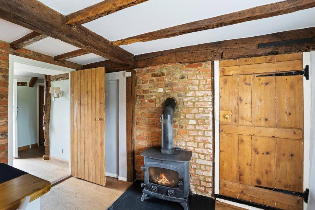 Local Walks Pub Gardens Pet Friendly Landscaped Gardens And Free Private Parking Doddington (Kent) Exterior foto