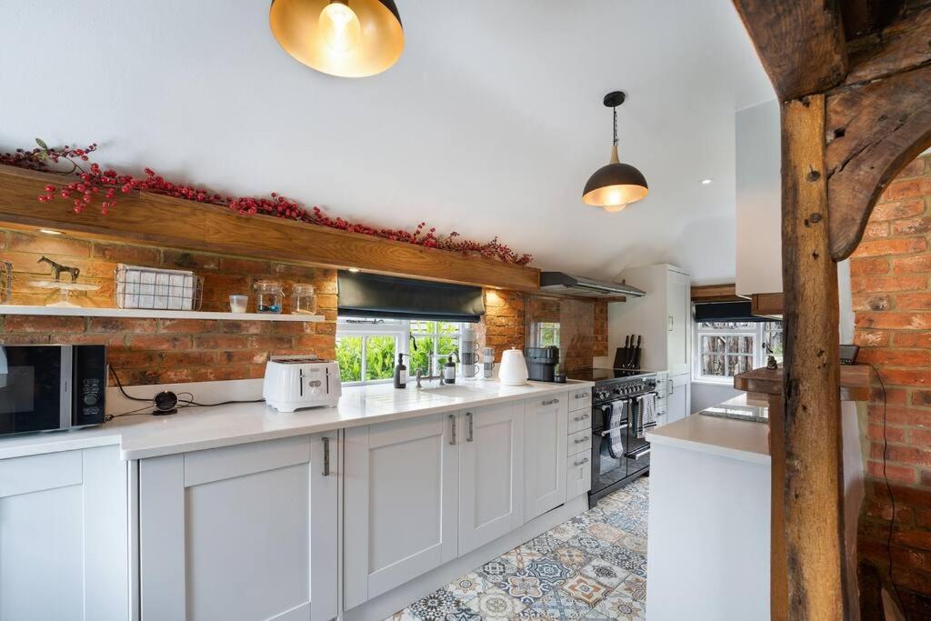 Local Walks Pub Gardens Pet Friendly Landscaped Gardens And Free Private Parking Doddington (Kent) Exterior foto