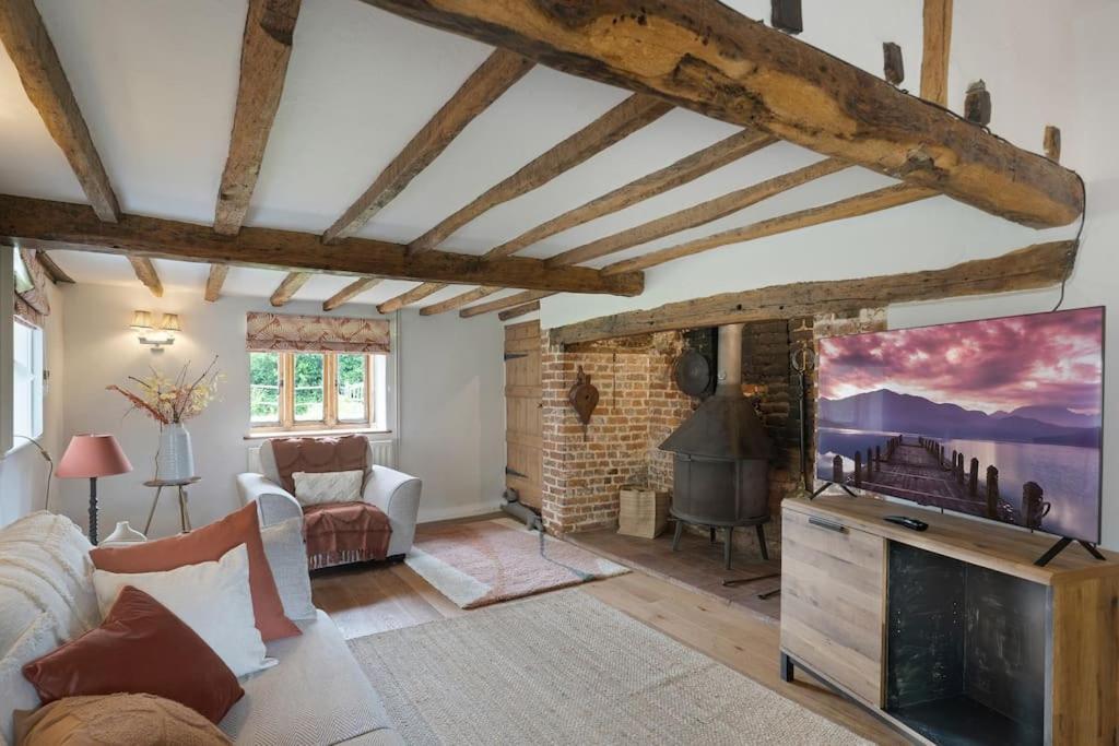 Local Walks Pub Gardens Pet Friendly Landscaped Gardens And Free Private Parking Doddington (Kent) Exterior foto